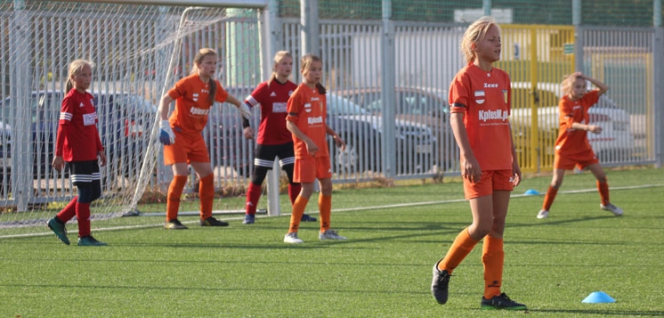 PIŁKA NOŻNA: Zaczęły się eliminacje Pucharu Tymbarku (foto)