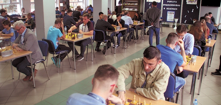 SZACHY: Grali o Mistrzostwo Powiatu (foto)