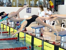 PŁYWANIE: Klubowa rywalizacja
