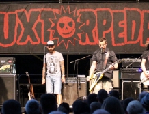 Luxtorpeda w parku (foto)