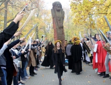 Licealiści w hołdzie patronowi szkoły (foto)