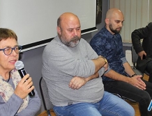Wczytuję się z zainteresowaniem (foto)