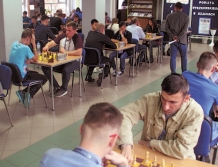SZACHY: Grali o Mistrzostwo Powiatu (foto)