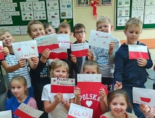 100 kartek na 100-lecie Odzyskania Niepodległości (foto)