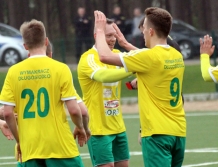PIŁKA NOŻNA: Derby dla Wymakracza