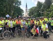 SOMIANKA: Rowerami, by pokłonić się Jasnogórskiej Pani (foto)