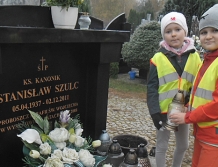 Przedszkolaki odwiedzają miejsca pamięci (foto)