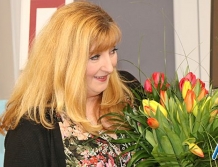 Powróciła do Długosiodła ze swoimi obrazami (foto)