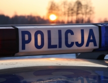 Bójka i strzały przed sklepem