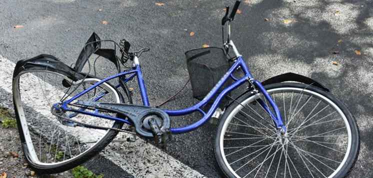 Rowerzysta zginął na miejscu. Kierowca uciekł (FOTO)