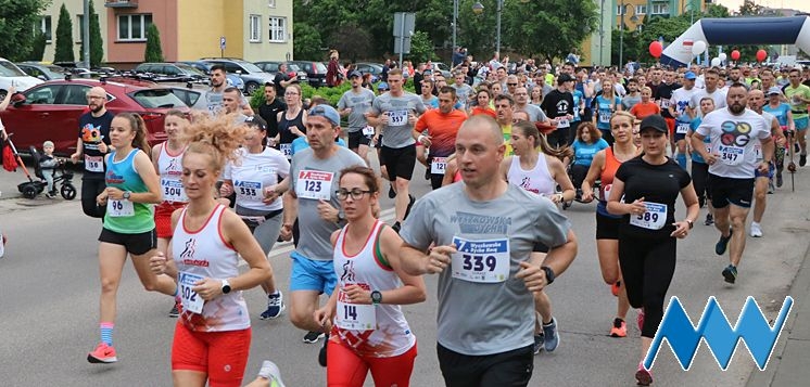 BIEGI: Udana Wyszkowska Dycha Nocą (FOTO)