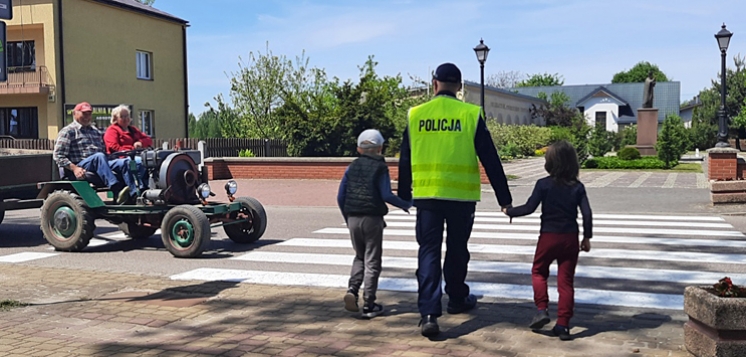 Uczniowie ZSS w Brańszczyku bezpieczni na drodze (FOTO)