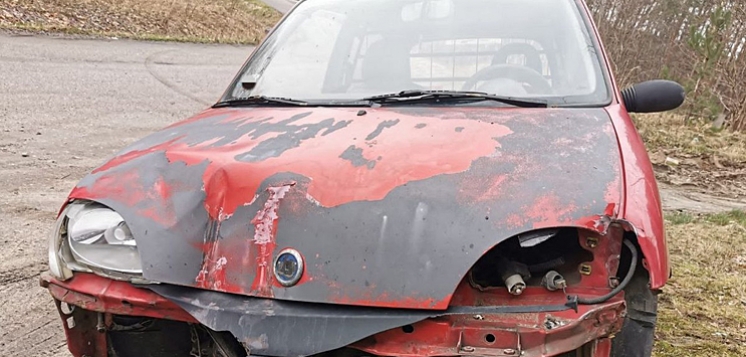 Zjeżdżając z ekspresówki, wypadł z drogi (FOTO)