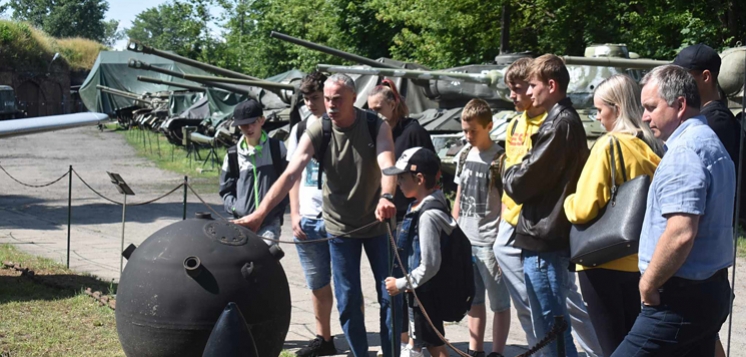 Grupa pedagogiki niekonwencjonalnej w Forcie Czerniaków (FOTO)