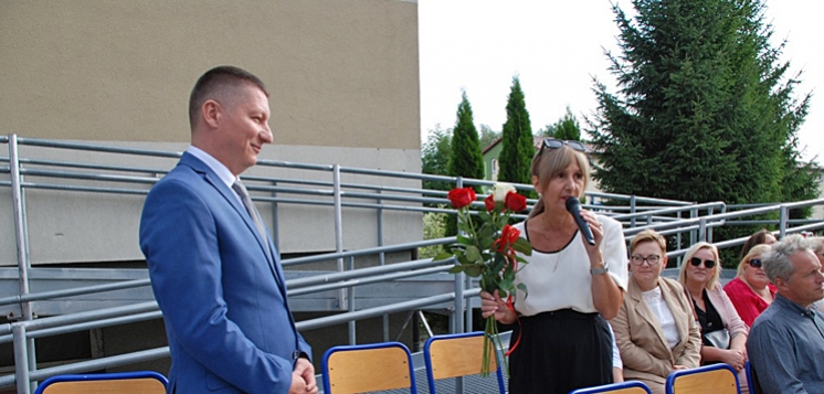 ZSS w Brańszczyku nowy rok szkolny rozpoczął z nowym dyrektorem (FOTO)