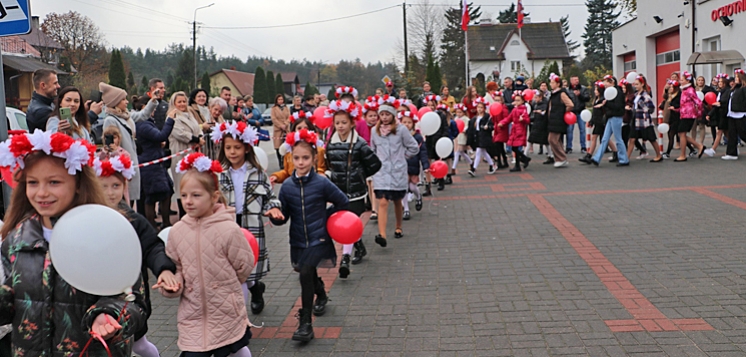 DŁUGOSIODŁO: Międzypokoleniowe świętowanie (FOTO)