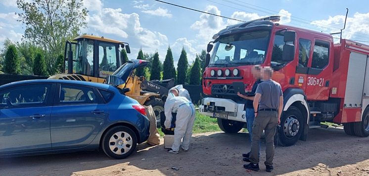 Trzej bracia zatrzymani za produkcję narkotyków (WIDEO, FOTO)