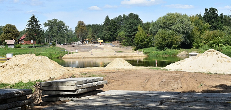 RZĄŚNIK: Rozpoczęła się budowa mostu na Narwi (FOTO)