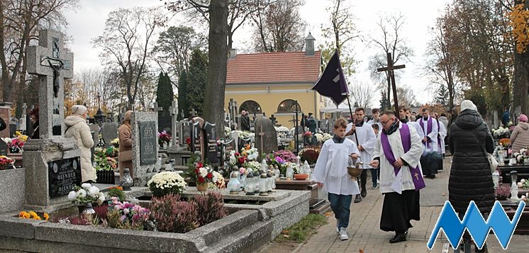 Uroczystość Wszystkich Świętych (FOTO)