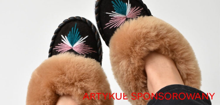 Sheepskin Moccasin Slippers – Luksus i Komfort w Sklepie Internetowym HomieeStudio