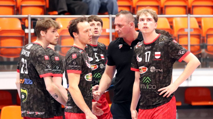 SIATKÓWKA: Nie takie znów Pionki...