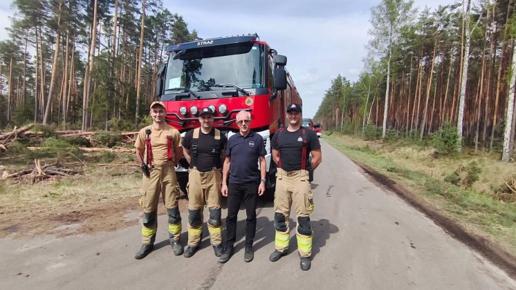 Wyszkowscy strażacy biorą udział w gaszeniu pożaru lasów na Lubelszczyźnie (FOTO) [AKTUALIZACJA]