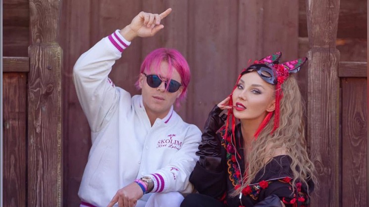 BRAŃSZCZYK: Skolim i Cleo nakręcili teledysk w brańszczykowskim skansenie