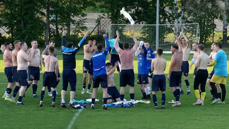 PIŁKA NOŻNA: Nadbużanka awansowała!
