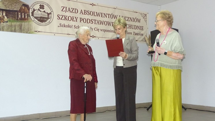 RZĄŚNIK: Zjazd Absolwentów i Uczniów dawnej Szkoły Podstawowej w Ochudnie (FOTO, WIDEO)