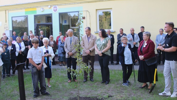 BRAŃSZCZYK: Zjazd Absolwentów, Przyjaciół i Pracowników Szkoły Podstawowej w Knurowcu (FOTO, WIDEO)