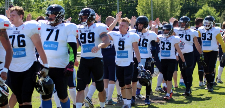 FUTBOL AMERYKAŃSKI: Rhinos czekają do października