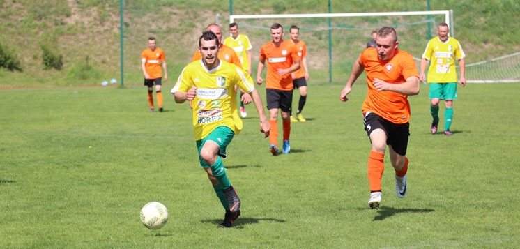 PIŁKA NOŻNA: Zaległe 10:0 Wymakracza (foto)