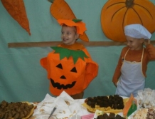 Dzień pomarańczowy i wycieczka do lasu (foto)