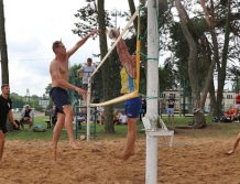 SIATKÓWKA: Zainaugurowali sezon plażówki (FOTO)