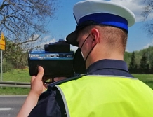 Stracili prawka za 105 km/h w terenie zabudowanym