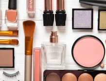 Ukradła perfumy, cienie do powiek, sztuczne rzęsy, a nawet odświeżacz do powietrza