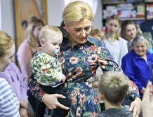 Pierwsza Dama Agata Kornhauser-Duda z wizytą u uchodźców w Brańszczyku (FOTO)