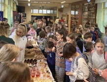 Na kiermaszu ciast zebrali prawie 1.600 złotych! (FOTO)