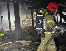 DŁUGOSIODŁO: Pożar stodoły i budynków gospodarczych (FOTO)