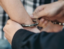 Znęcał się nad 80-letnią matką. Ma zakaz zbliżania się