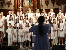 Koncert Uwielbienia w sanktuarium św. Rodziny (FOTO)