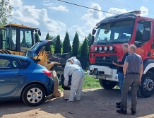 Trzej bracia zatrzymani za produkcję narkotyków (WIDEO, FOTO)