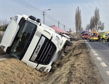 Zderzenie czterech aut na drodze krajowej. O krok od tragedii (FOTO)