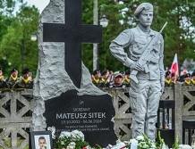 Naród oddał hołd śp. sierż. Mateuszowi Sitkowi (FOTO)