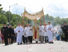Procesje Bożego Ciała w wyszkowskich parafiach (FOTO)
