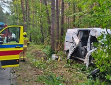 Dwa groźne zdarzenia. Kierowcy rozbili się na drzewach (FOTO)