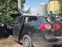 Nietrzeźwy kierowca wjechał w słup energetyczny (FOTO)