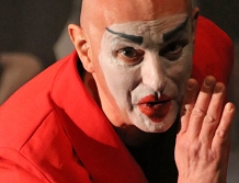Nie budowałeś teatru z cegieł, spektakularnych dekoracji. Budowałeś z nas, z naszej wrażliwości...