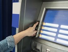 Dała się oszukać fałszywemu pracownikowi banku. Straciła ponad 30 tysięcy