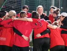 PIŁKA NOŻNA: Forma Loczków rośnie